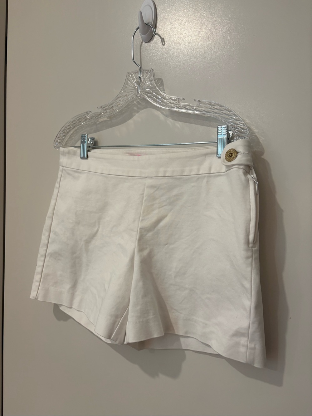 Lilly Pulitzer White Shorts Side Gold Button Tailored 4 - Picture 10 of 10